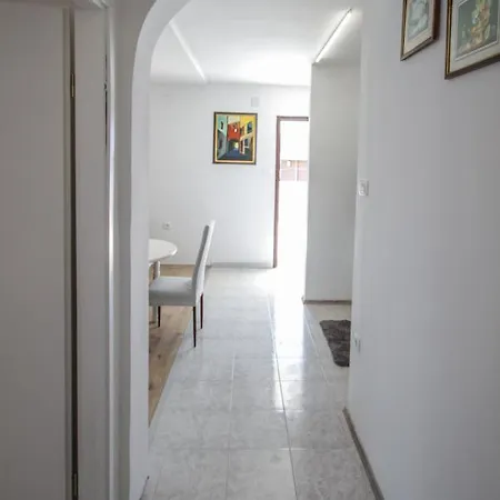 Tosca With Parking Rovigno