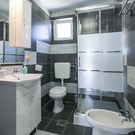 Tosca With Parking Rovinj